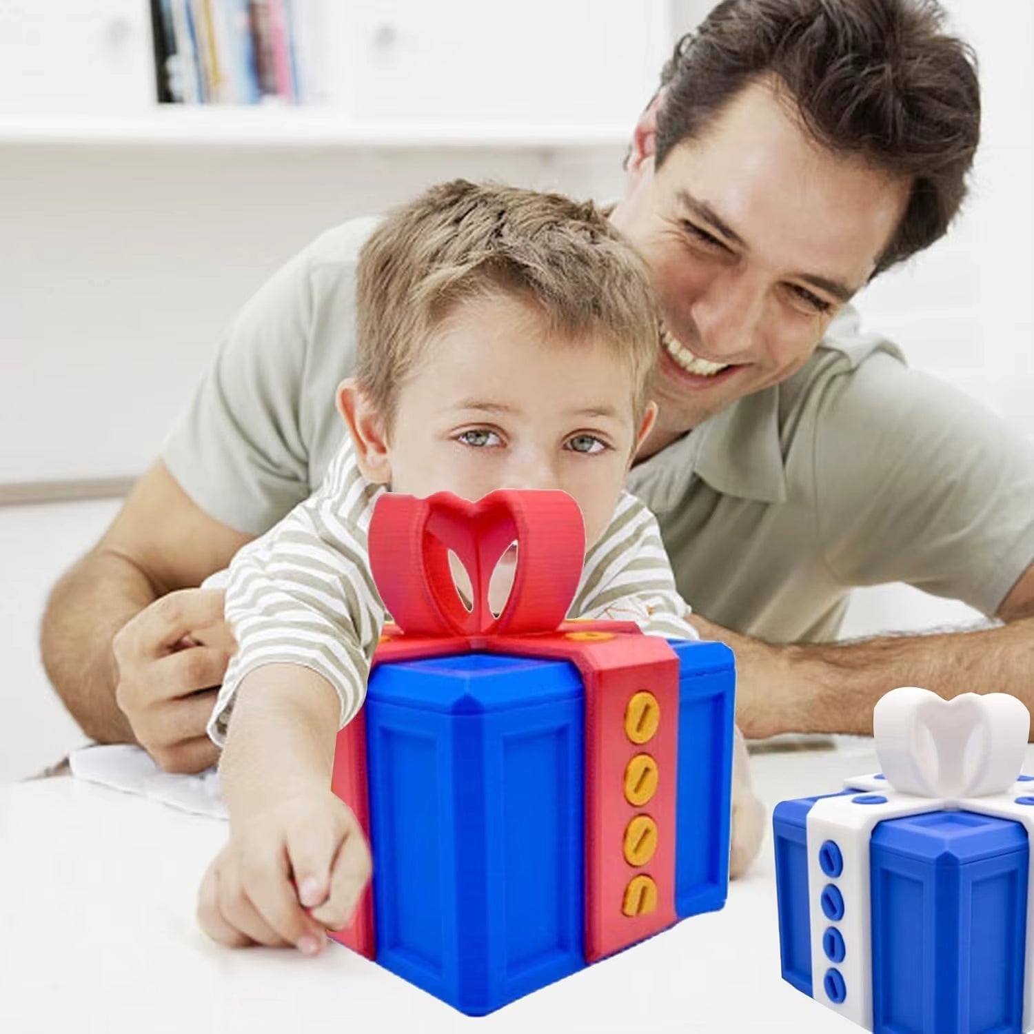 Annoying Gift Box With Screws صندوق هدية مزعج بالبراغي