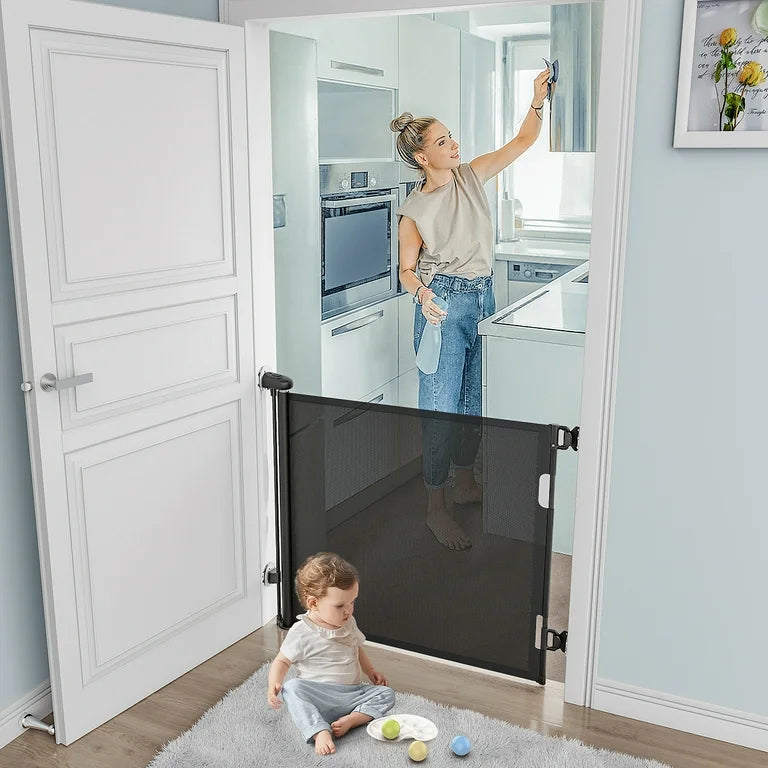 Retractable Safeway Baby Gate بوابة أمان قابلة للسحب للأطفال